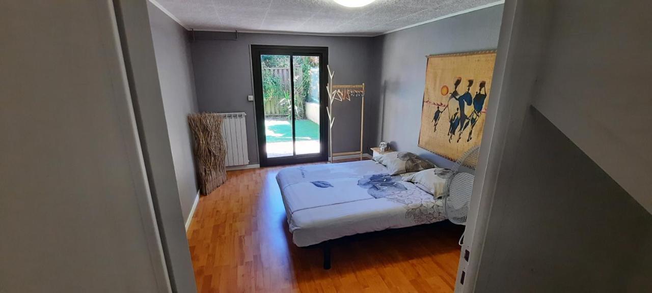 Au coeur du village Saint-Cyr-sur-Mer Extérieur photo